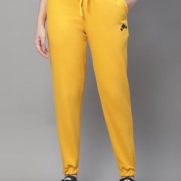 How to Choose the Perfect Women's Track PantsA comprehensive guide to finding the right track pants for women 