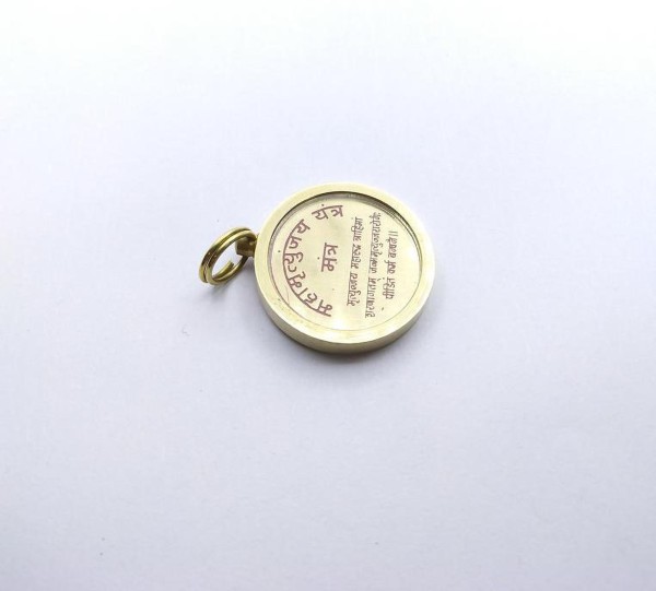 Example of different pendant locket styles